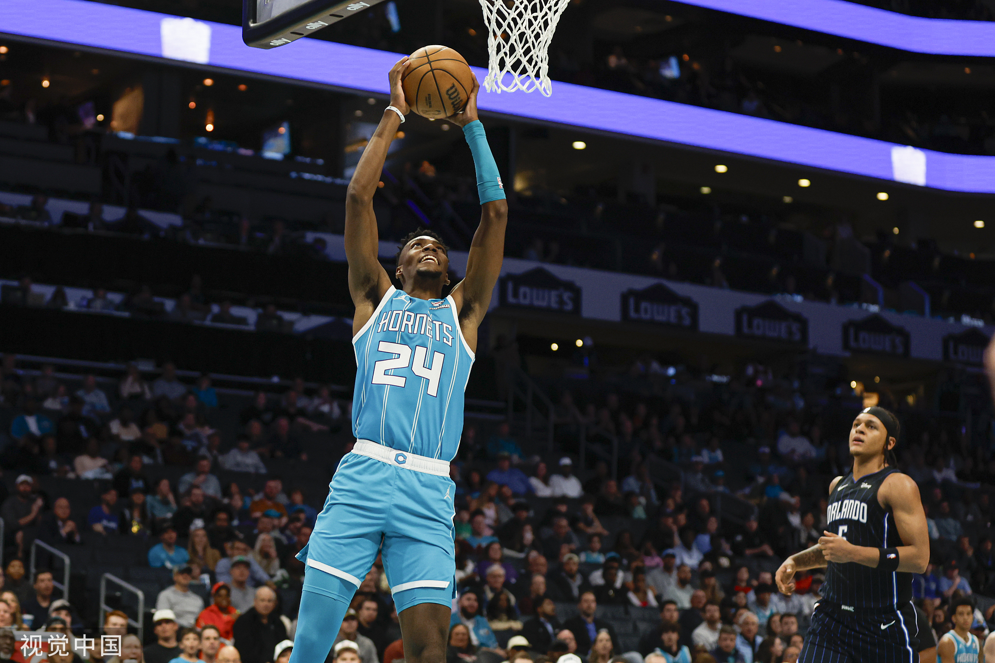 开云体育app-灰熊客场力克黄蜂结束连败