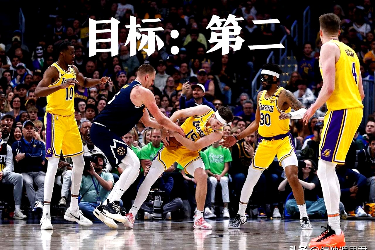 关于湖人横扫雄鹿，实现三连胜的信息