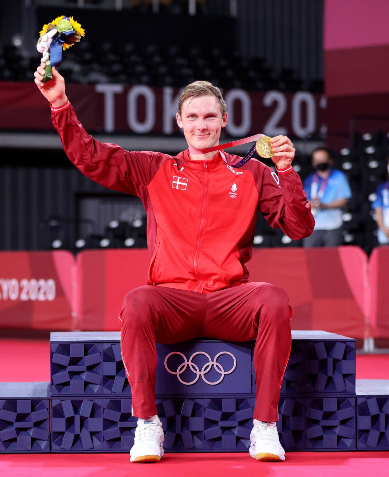 关于法国羽毛球队完胜泰国羽毛球队，安赛龙高光表现的信息