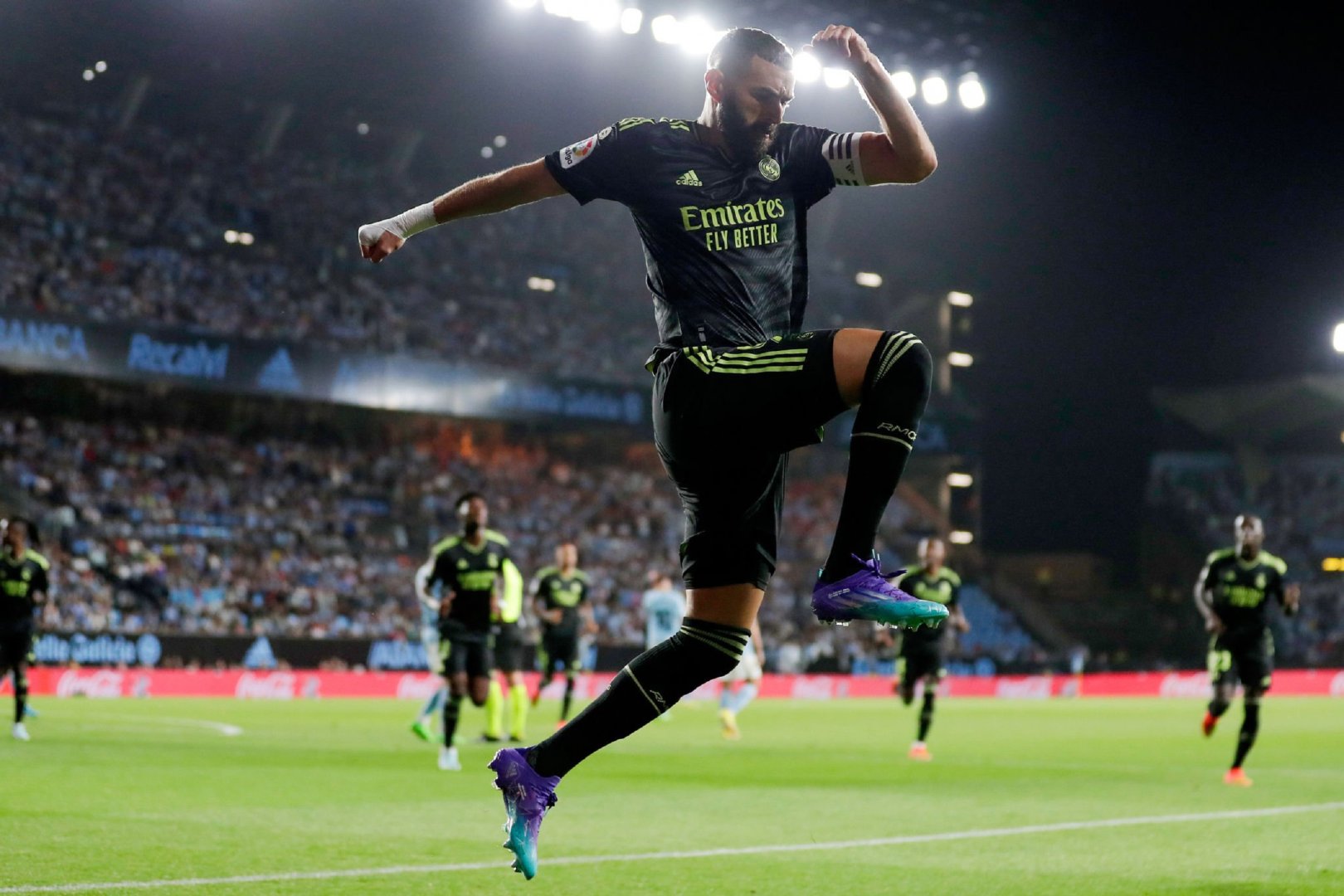 利物浦绝地反击瑞典，本泽马高光表现