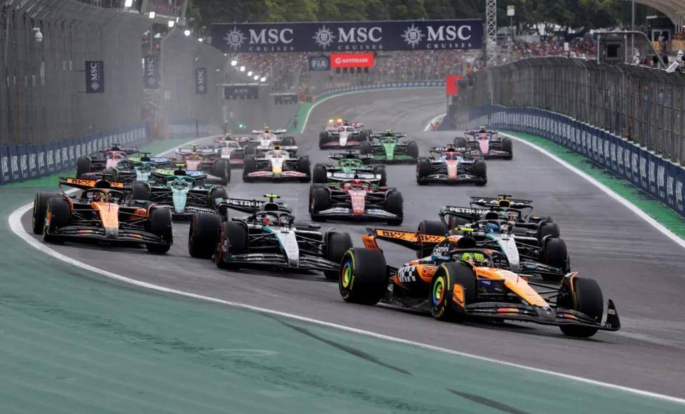 红牛车队轻取威廉姆斯，汉密尔顿状态火热