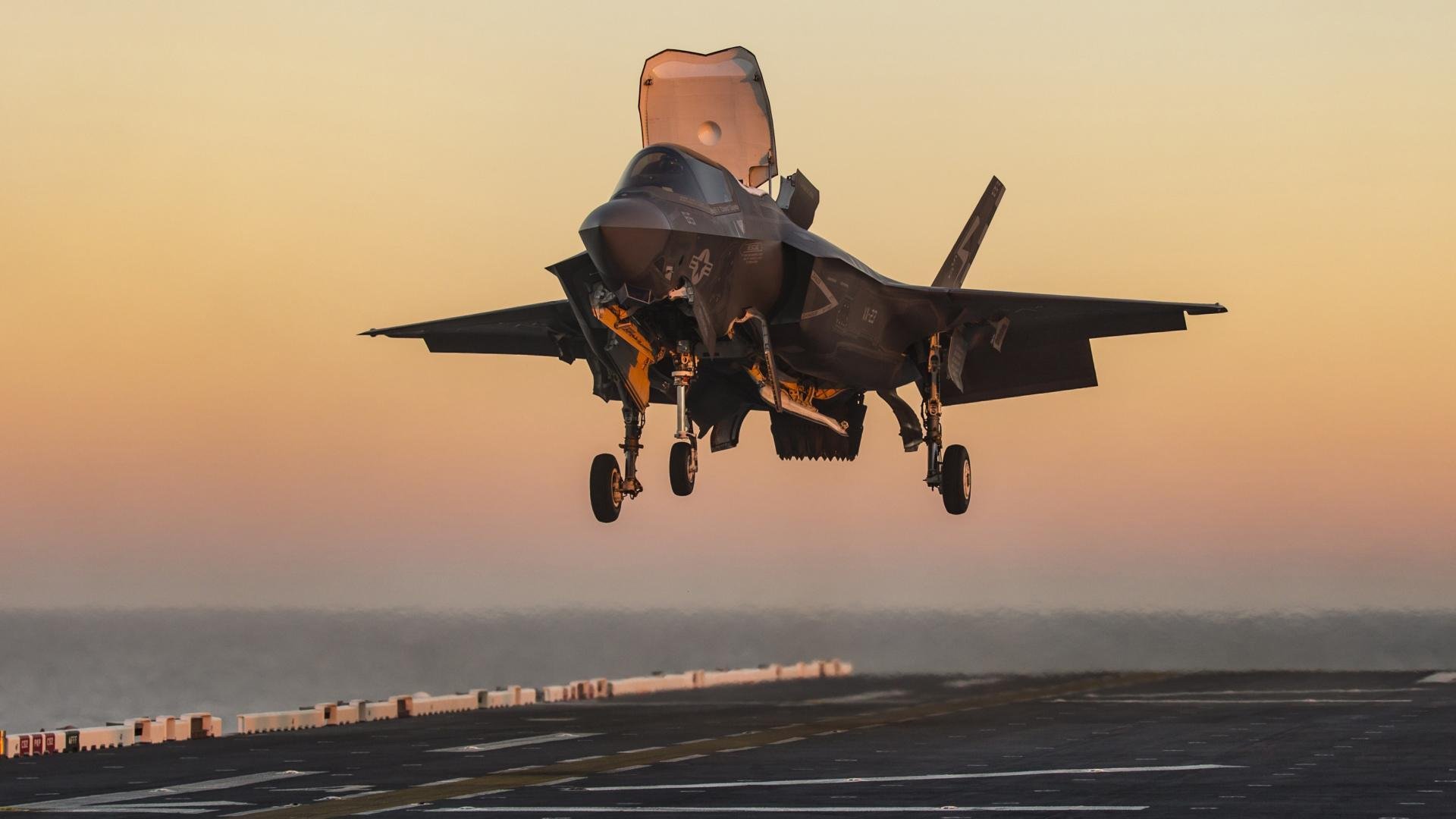 战术压制与意外失序，当意甲焦点战映照尼斯终结多特蒙德的启示