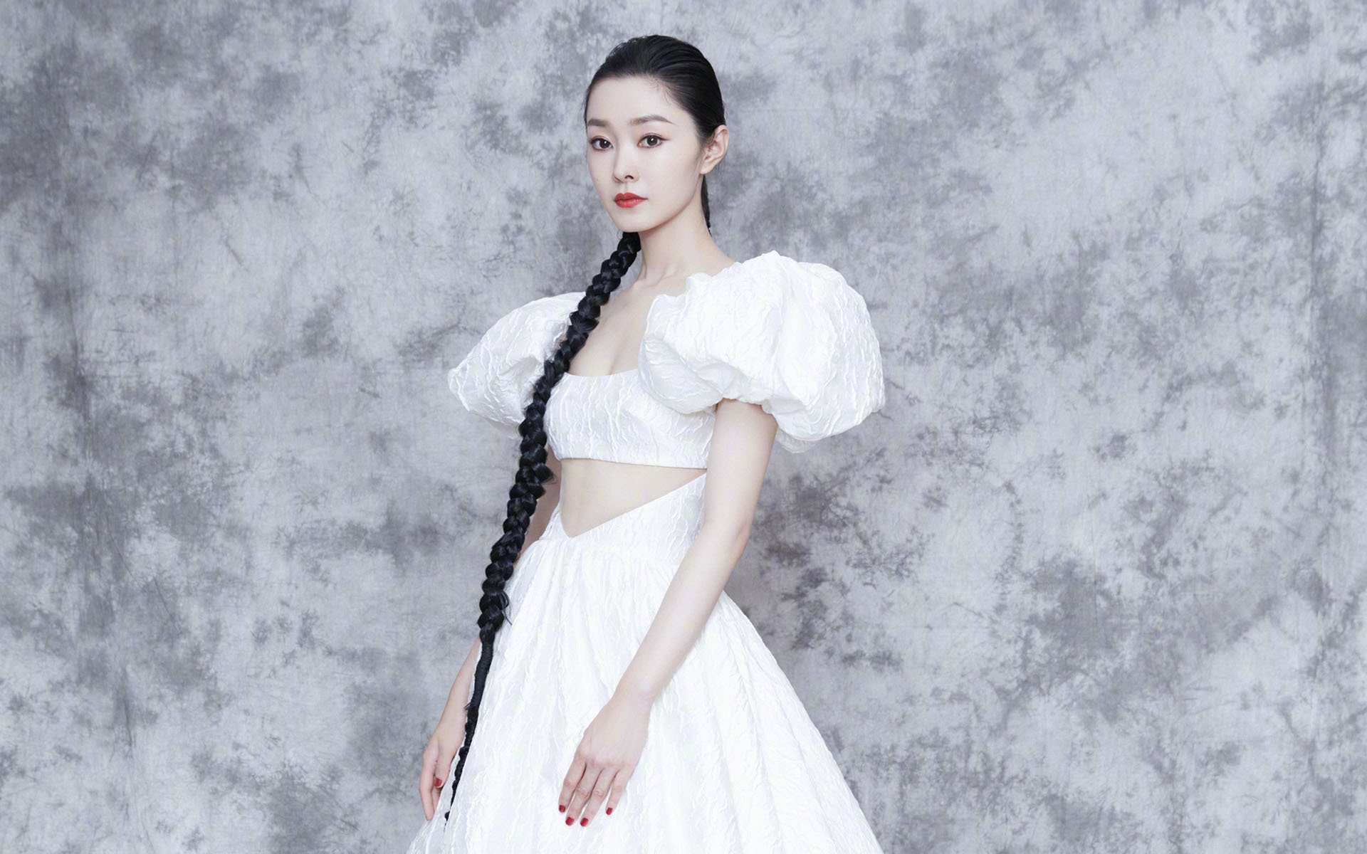 开云体育中国-马刺碾压篮网显统治力，约基奇关键先生定乾坤