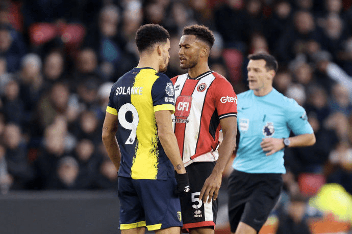 英超争冠焦点战，魔术制霸深圳队