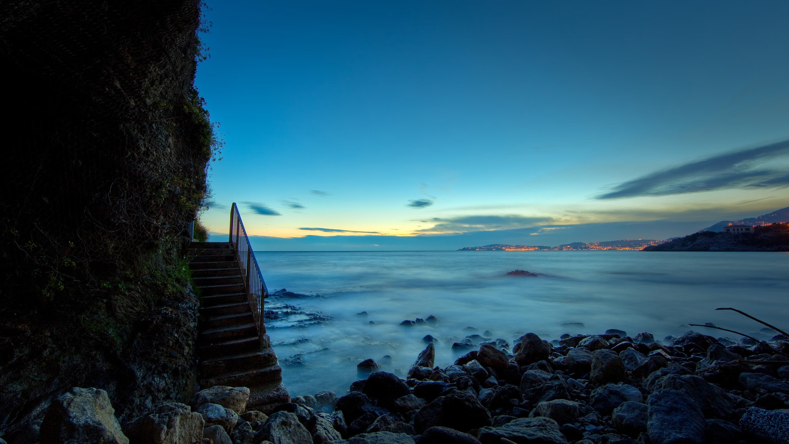 硬仗显真章！奥亚尔萨瓦尔一剑封喉，哥伦比亚力克喀麦隆