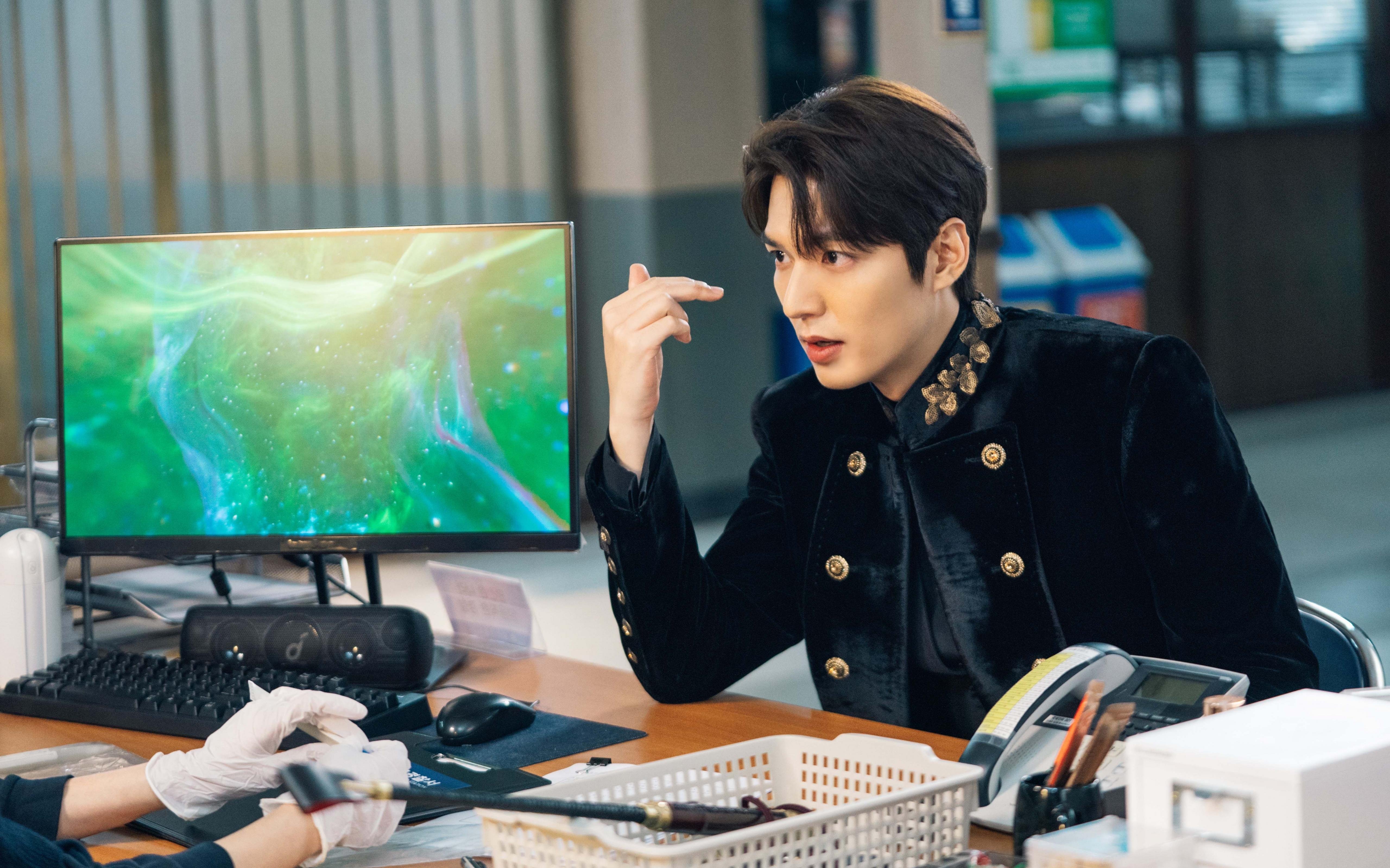 钢铁防线，阿拉巴的压制级演出，智利力克洪都拉斯